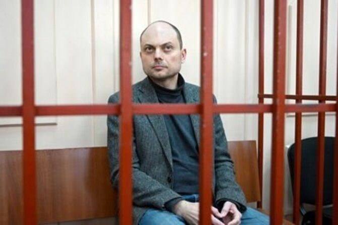 L’opposant russe Vladimir Kara-Mourza condamné à 25 ans de prison