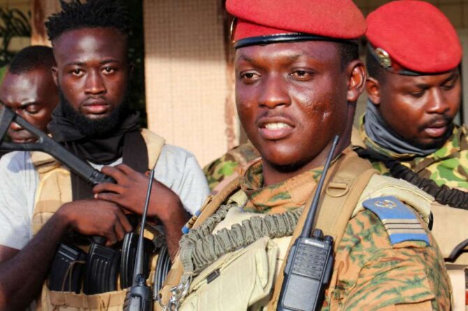 Burkina Faso / La mobilisation générale décrétée pour faire face aux attaques jihadistes : le pouvoir militaire essoufflé ?