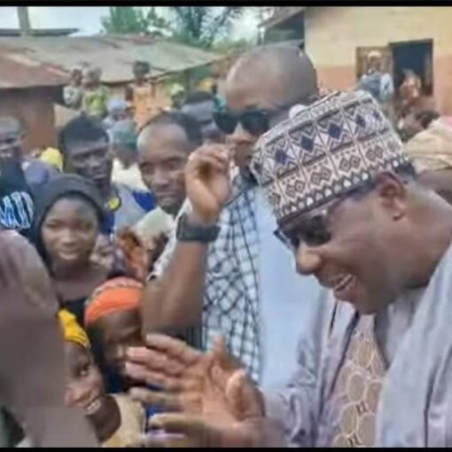 Bénin/ Célébration de la fête des mères : Boni Yayi pose un acte symbolique à Houéyogbé