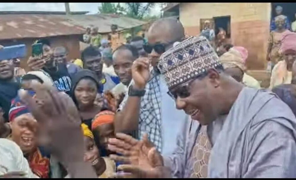 Bénin/ Célébration de la fête des mères : Boni Yayi pose un acte symbolique à Houéyogbé