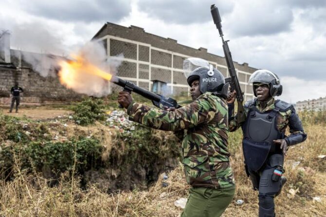 Kenya : 9 morts et plus de 300 arrestations lors des affrontements entre la police et les partisans de Raila Odinga