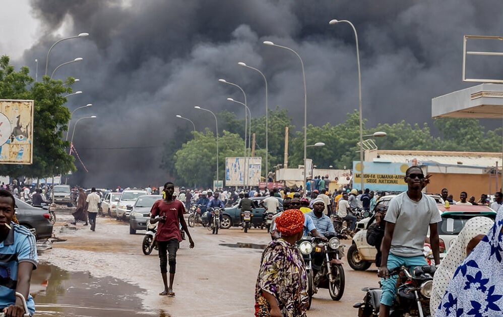 Tensions croissantes entre la France et le Niger suite au coup d'État : un aperçu