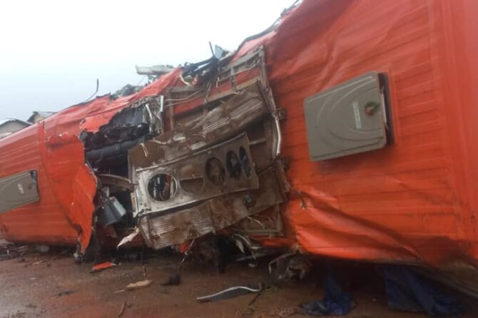 Bénin : la collision entre titan et camion-citerne fait 05 morts à Dassa