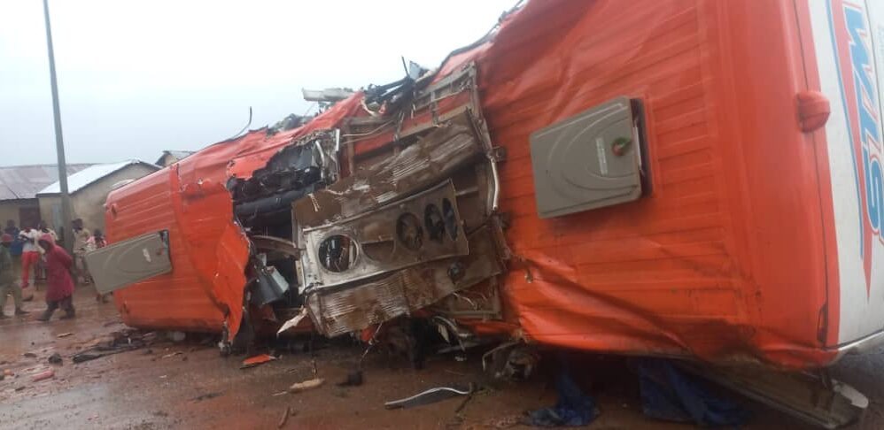 Bénin : la collision entre titan et camion-citerne fait 05 morts à Dassa