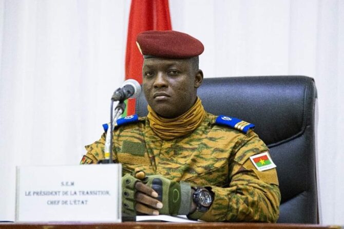 Crise diplomatique : le Burkina Faso expulse l'attaché militaire français