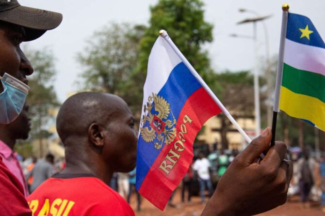 Centrafrique : les États-Unis ne veulent pas abandonner le terrain à Wagner ?