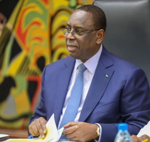 Présidentielle 2024 au Sénégal : Macky Sall discute avec les candidats recalés