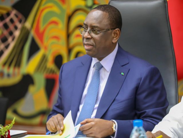 Présidentielle 2024 au Sénégal : Macky Sall discute avec les candidats recalés