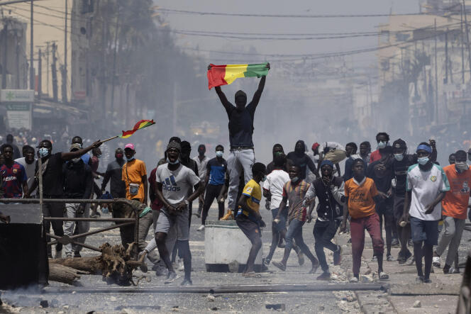 Sénégal : liberté provisoire pour des membres du parti Pastef en détention