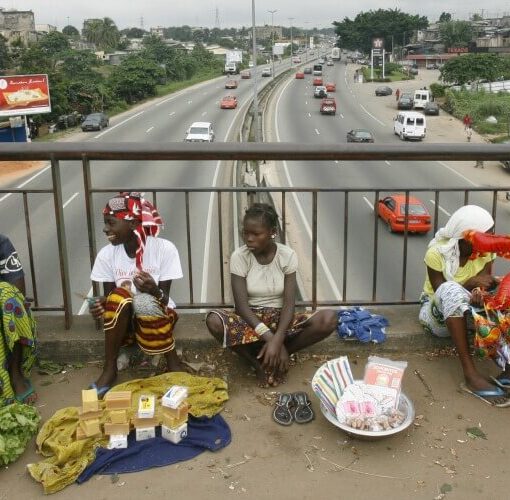 Côte d’Ivoire : le gouverneur d'Abidjan prend des mesures contre la mendicité et le commerce ambulant