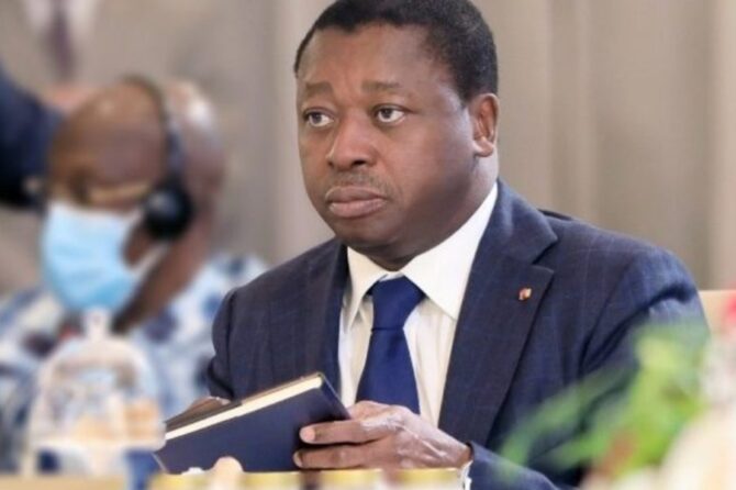 Togo : Faure Gnassingbé promulgue la nouvelle constitution