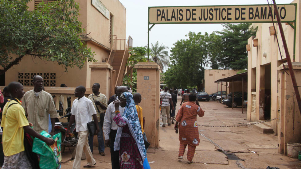 Mali : 10 cadres de l’opposition placés sous mandat de dépôt