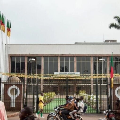 Le Cameroun proroge une nouvelle fois le mandat des députés : une décision controversée