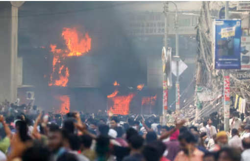 Bangladesh : la télévision publique incendiée par des manifestants