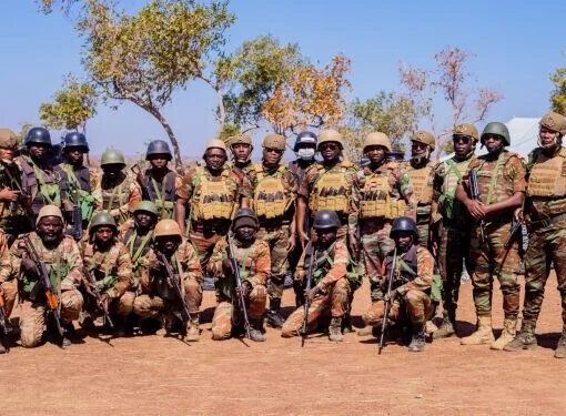 Tournée du haut commandement militaire dans le nord
