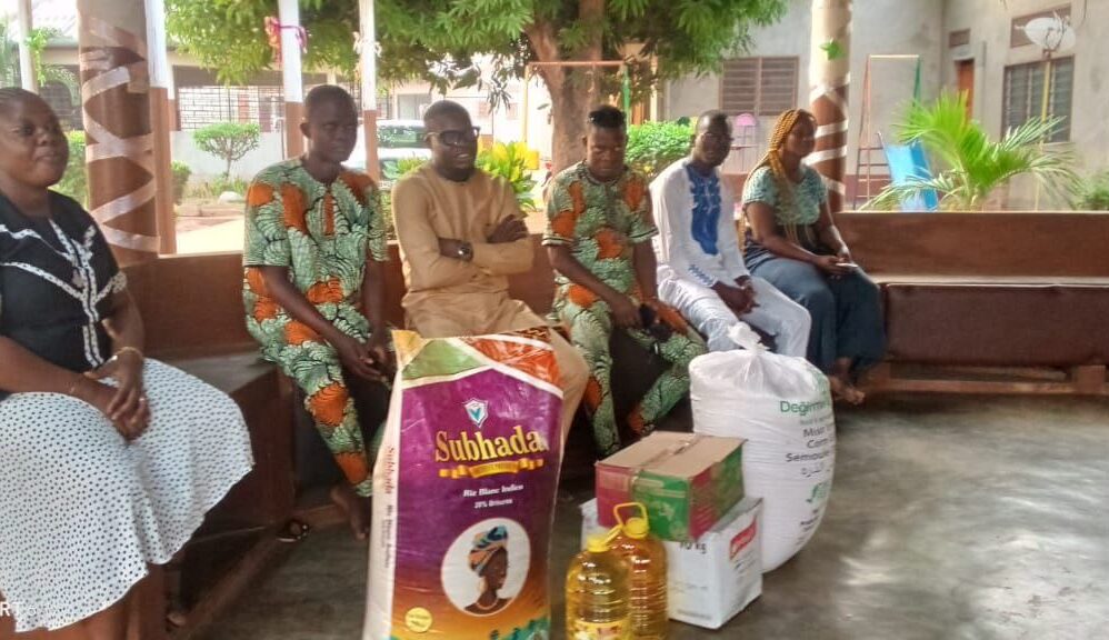 Prince Boris AKE au secours des enfants handicapés de la Maison des Enfants de Zagnanado
