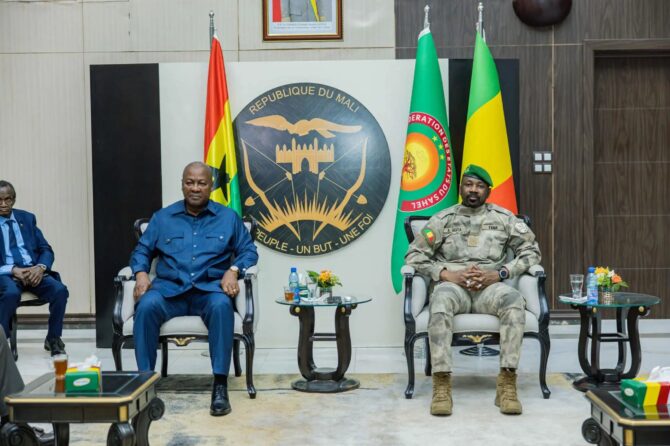 AES-CEDEAO - John Dramani MAHAMA en médiateur